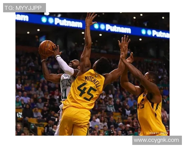 2013年湖人与快船激战回顾CCTV精彩瞬间重温篮球经典对决