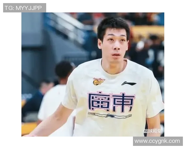 任骏飞领衔球队奋勇争先展现拼搏精神与团队协作的精彩瞬间 任骏飞领衔球队奋勇争先展现拼搏精神与团队协作的精彩瞬间