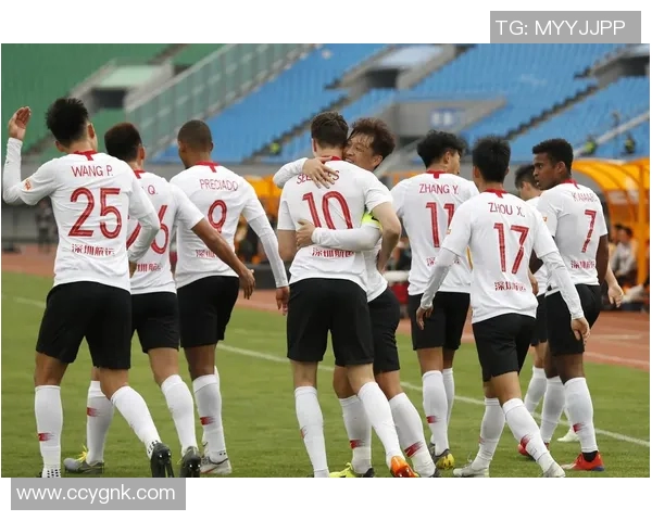 人和与佳兆业的较量揭示中超新格局与球队发展新机遇 人和与佳兆业的较量揭示中超新格局与球队发展新机遇