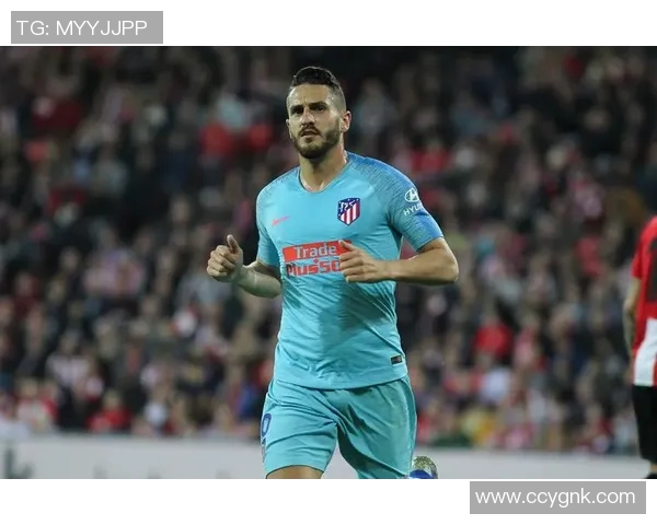 佩尔斯与科克本市的激烈对决揭示足球战术与团队合作的重要性