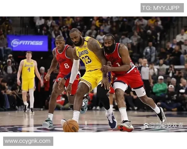 2018年NBA总决赛火箭队与骑士队的巅峰对决回顾与精彩瞬间分析