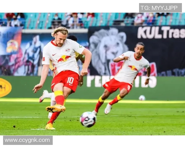 2018年莱比锡对阵汉堡精彩赛事回顾与分析 2018年莱比锡对阵汉堡精彩赛事回顾与分析