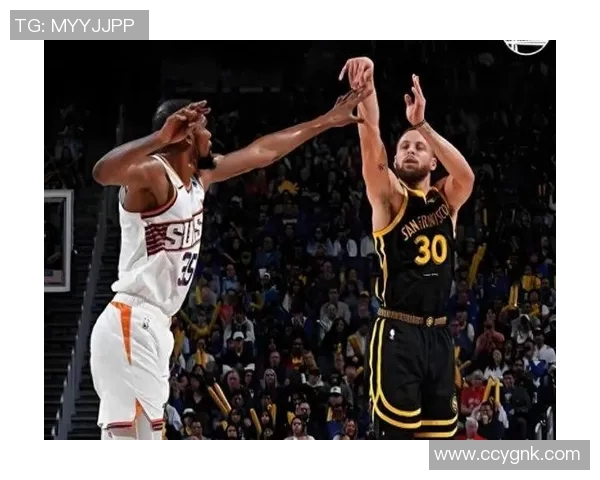 库里压哨绝杀引领勇士逆转鹈鹕晋级季后赛精彩瞬间回顾