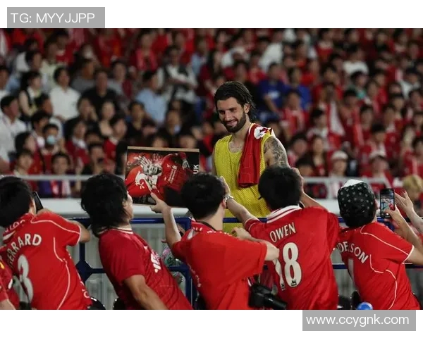 横滨水手与长航海的激烈对决展现足球魅力与团队精神的巅峰对抗